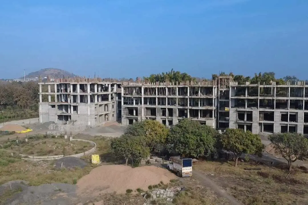 CHL Urja construction — Apartment Block