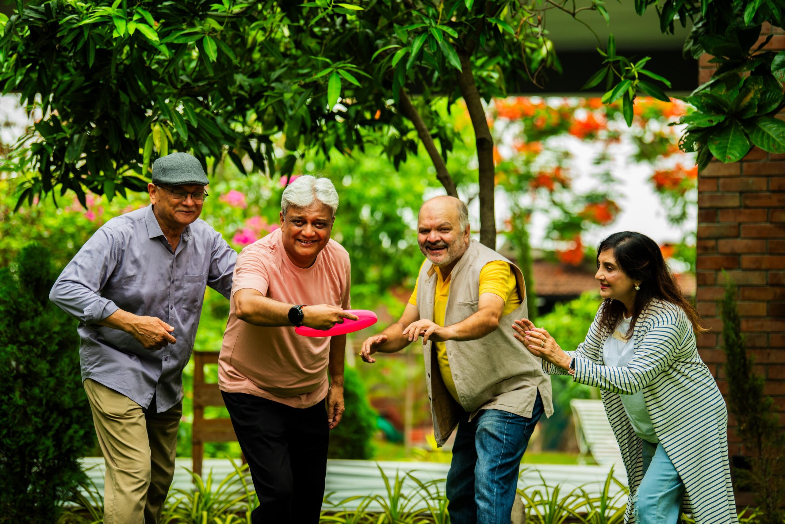elderly-indian-friends-playing-frisbee-and-having-2025-07-06-06-51-28-utc